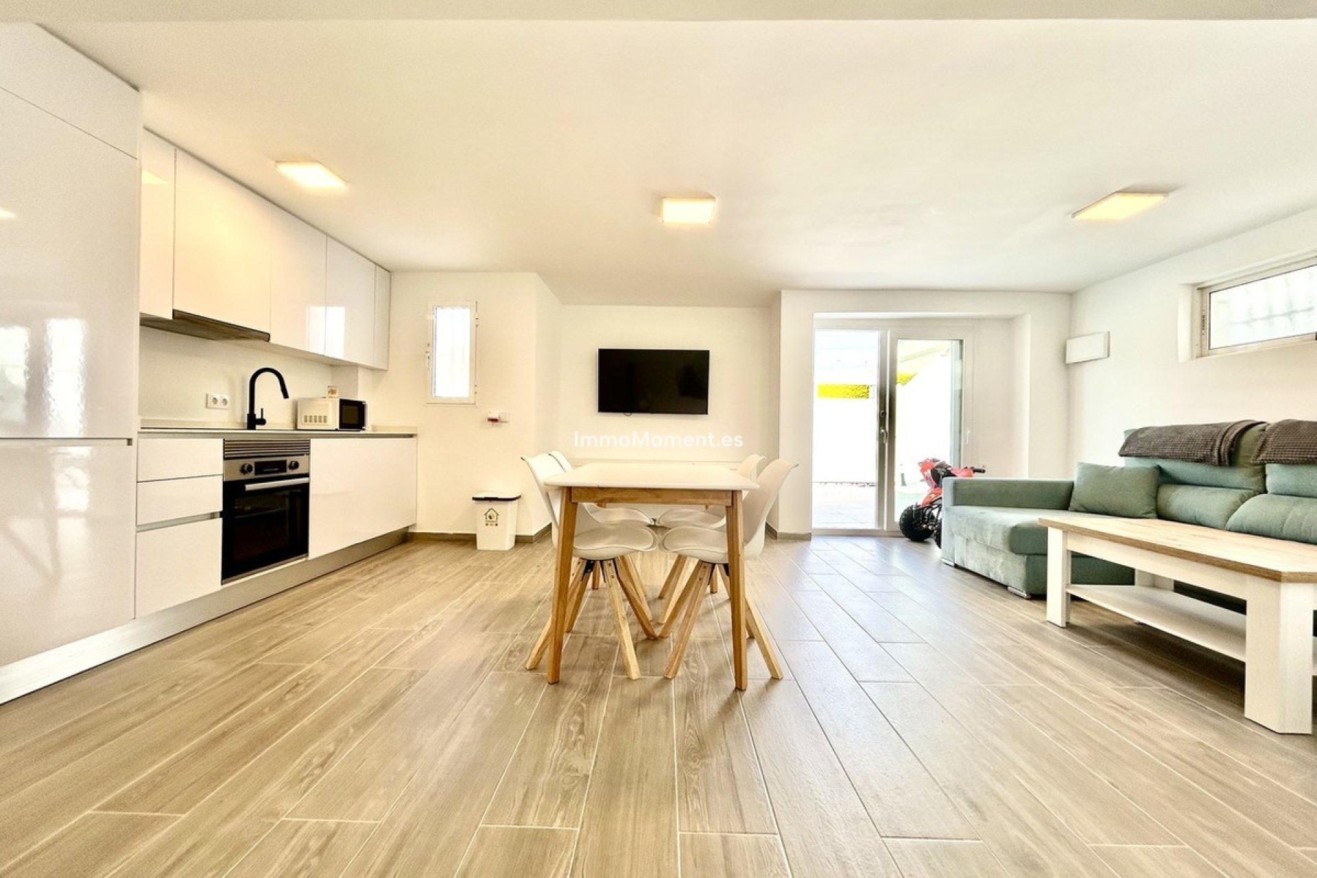 Resale - Villa - Orihuela - Villamartin