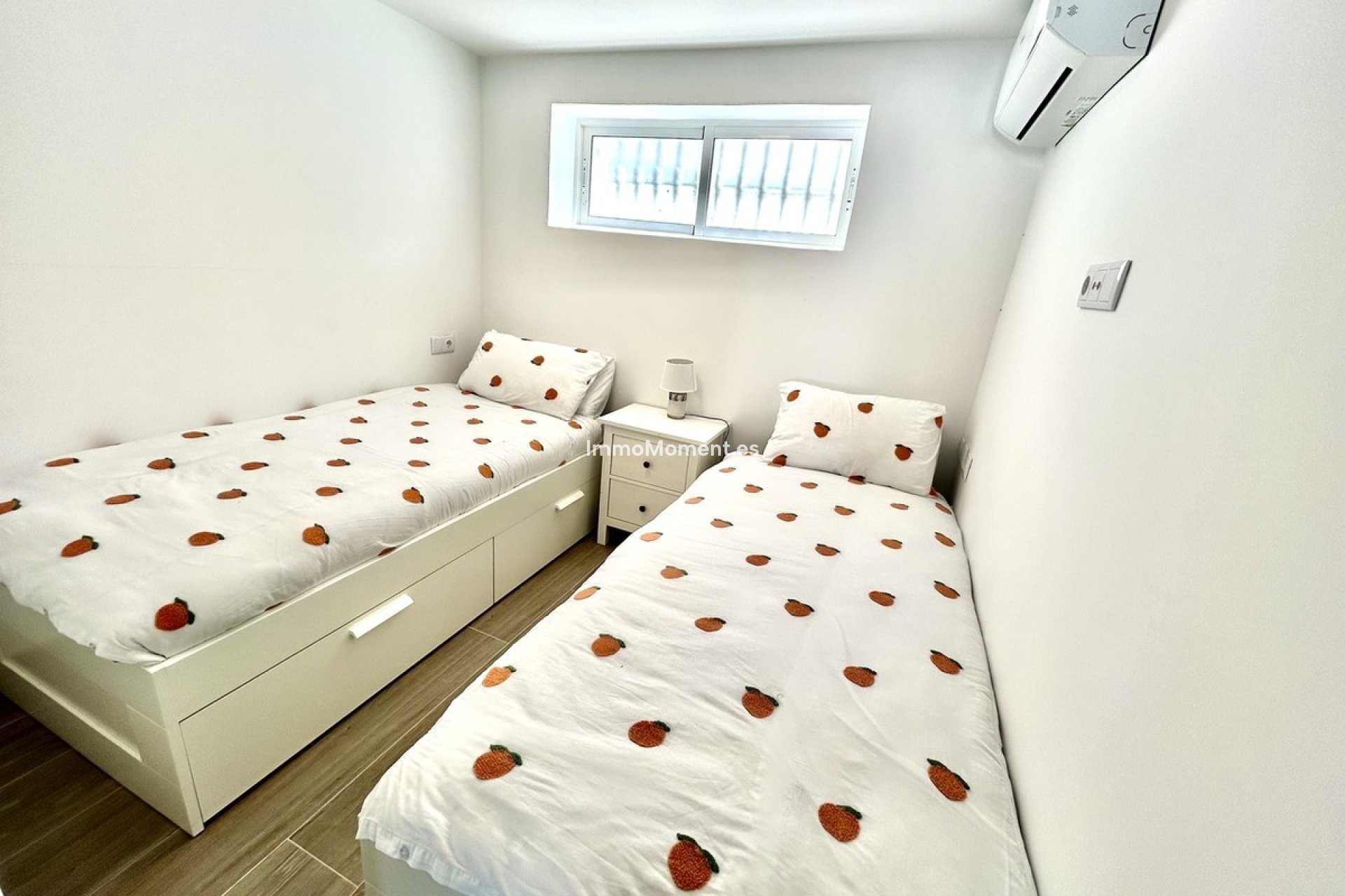 Resale - Villa - Orihuela - Villamartin