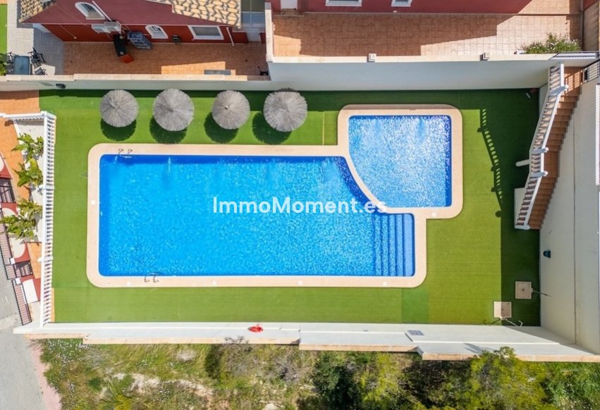 Resale - Villa - Orihuela - Villamartin