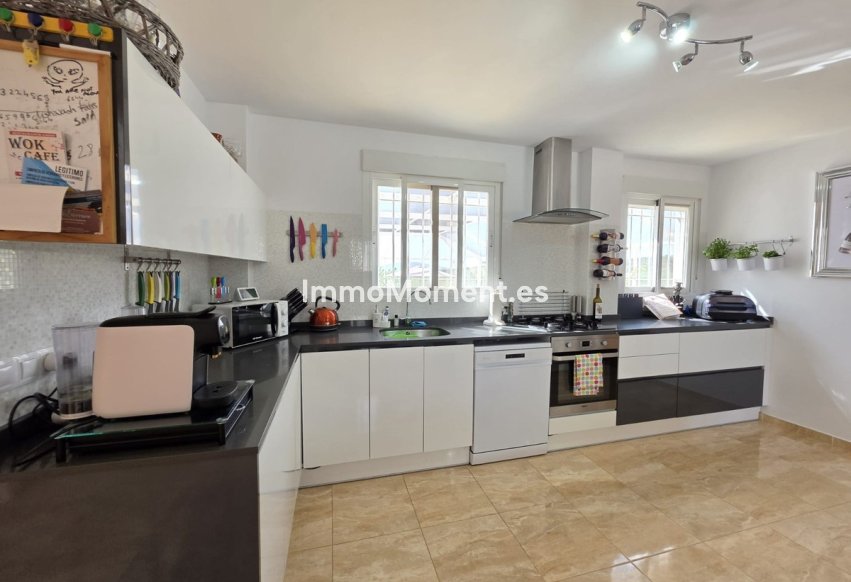 Resale - Villa - Pinoso - Lel