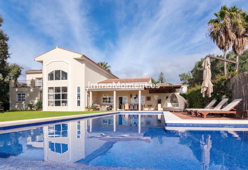 Resale - Villa - Sotogrande - Sotogrande Alto