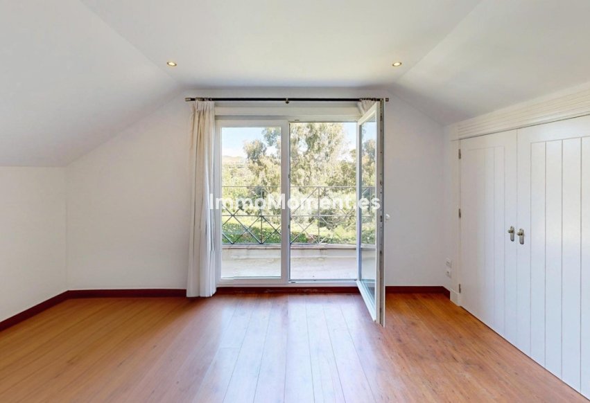 Resale - Villa - Sotogrande - Sotogrande Costa