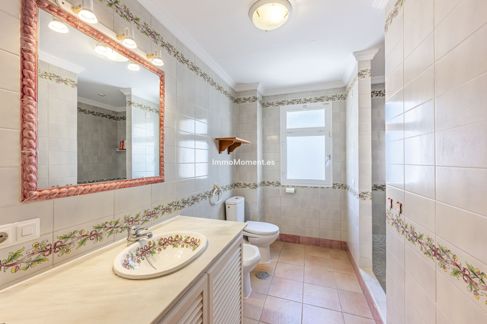 Resale - Villa - Sotogrande - Sotogrande Costa