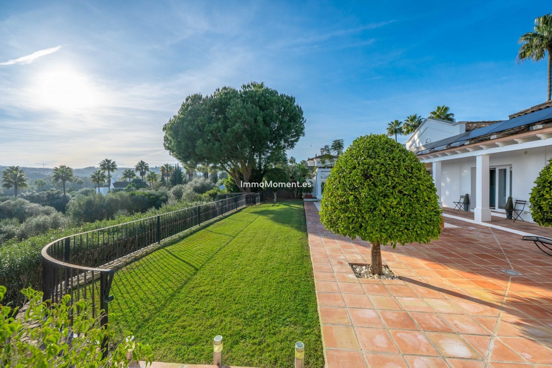 Resale - Villa - Sotogrande