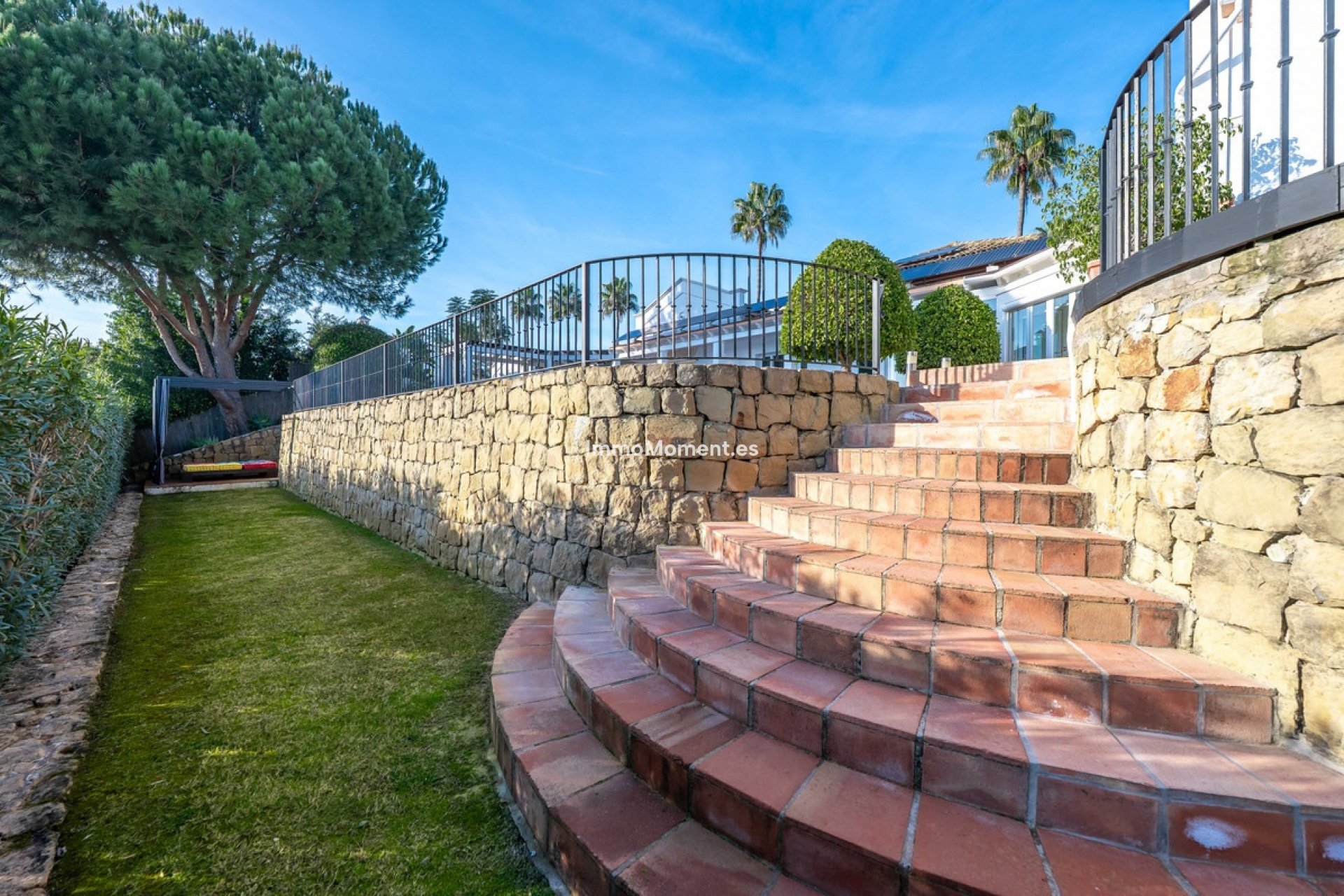 Resale - Villa - Sotogrande