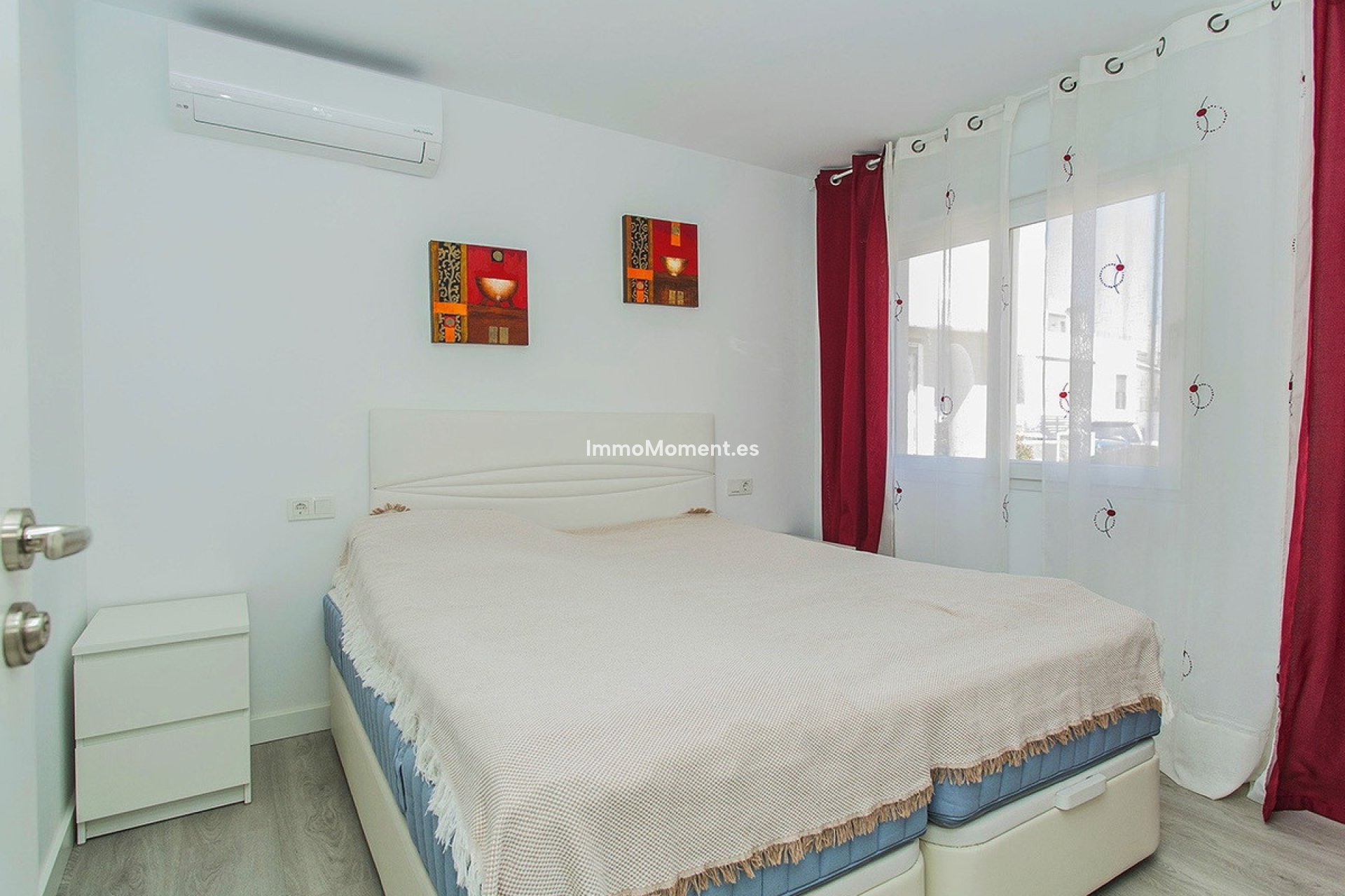 Resale - Villa - Torrevieja - La Mata