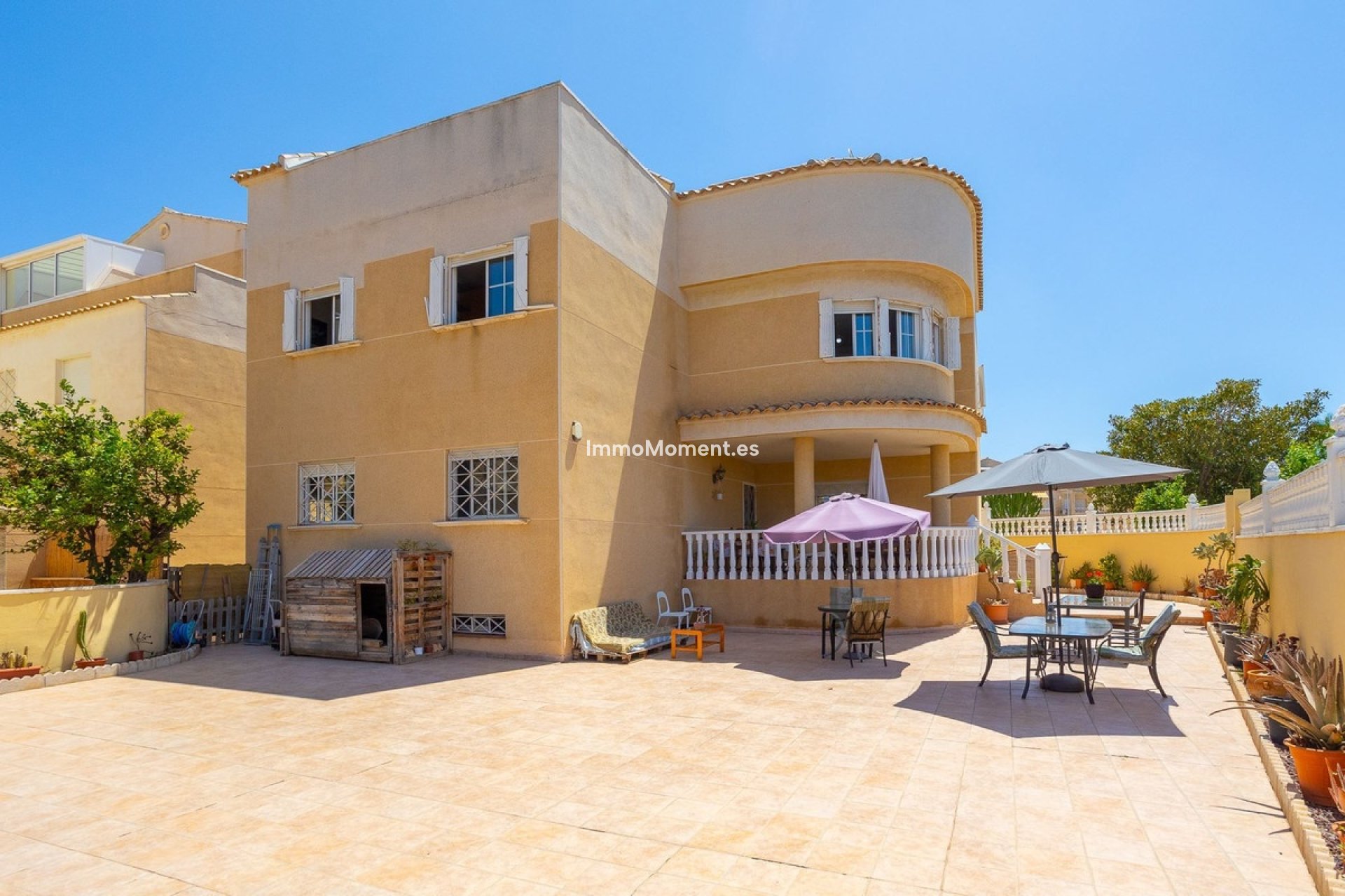 Resale - Villa - Torrevieja - La Siesta