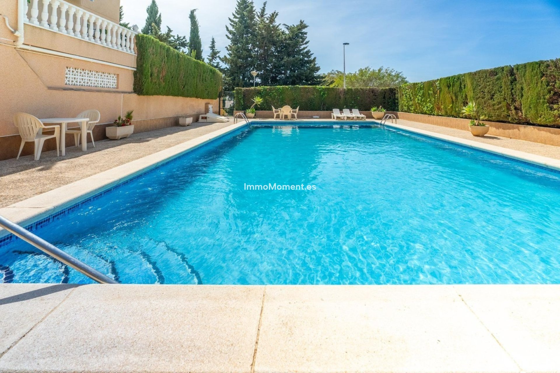 Resale - Villa - Torrevieja - Torrevieja Centro