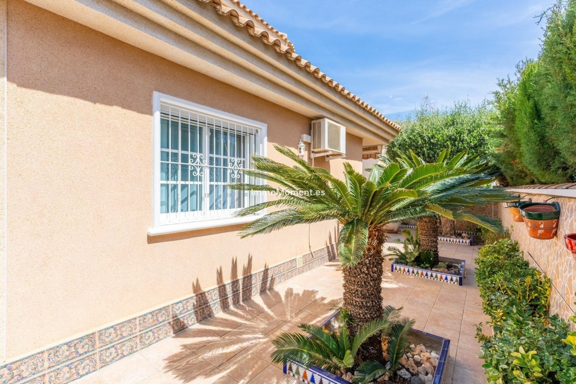 Resale - Villa - Torrevieja - Torrevieja Centro