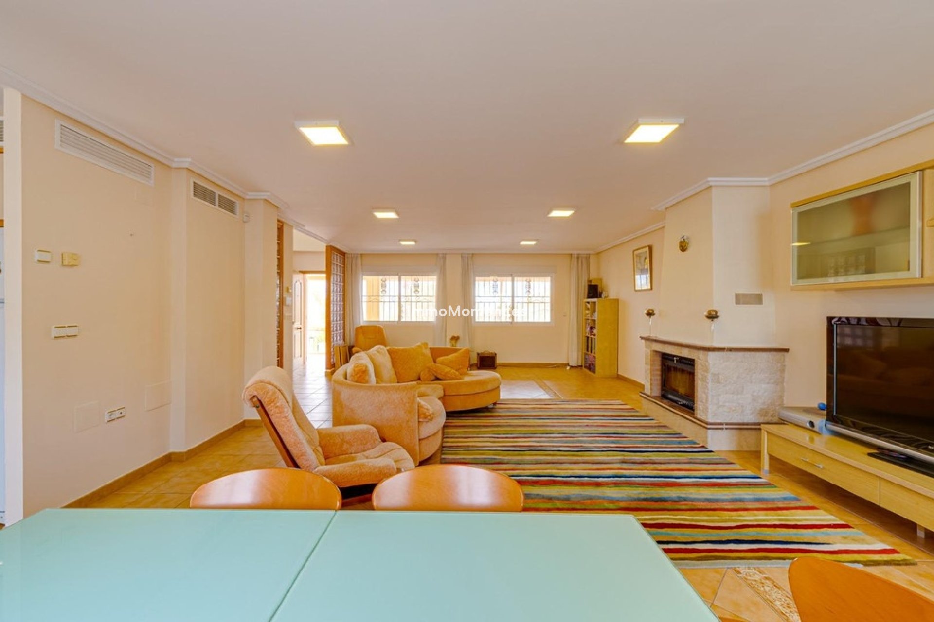 Resale - Villa - Torrevieja - Torrevieja Centro