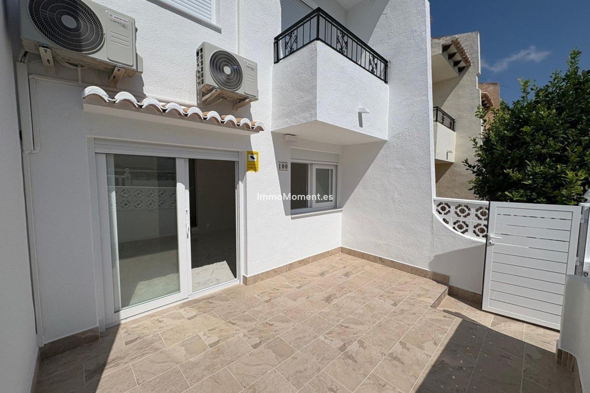 Resale - Villa - Torrevieja - Torrevieja Centro