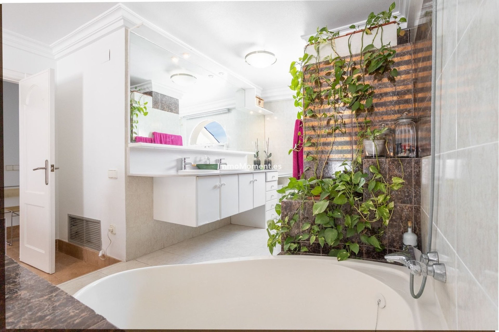 Resale - Villa - Torrevieja - Torrevieja Centro