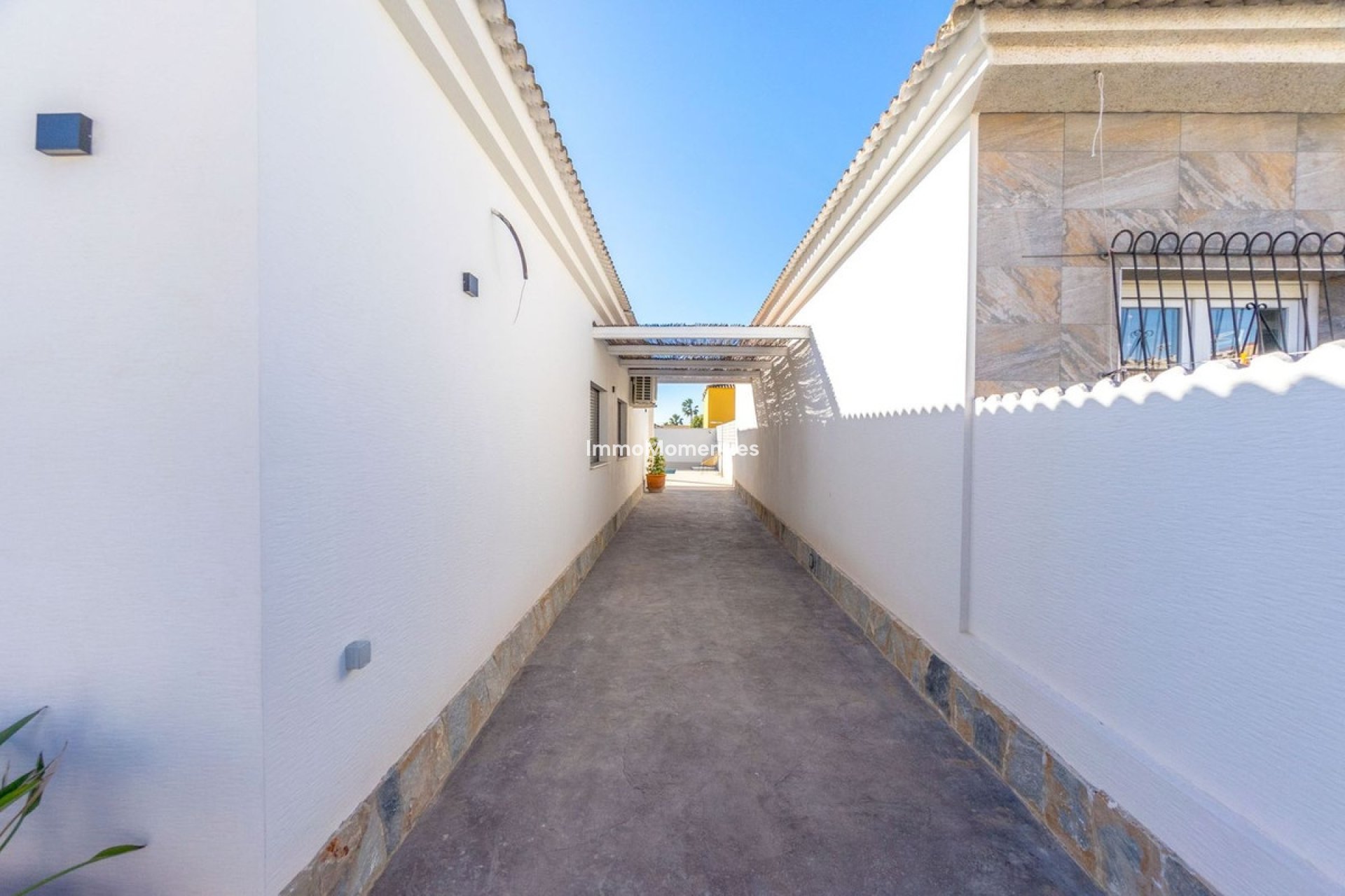 Resale - Villa - Torrevieja - Torrevieja Centro