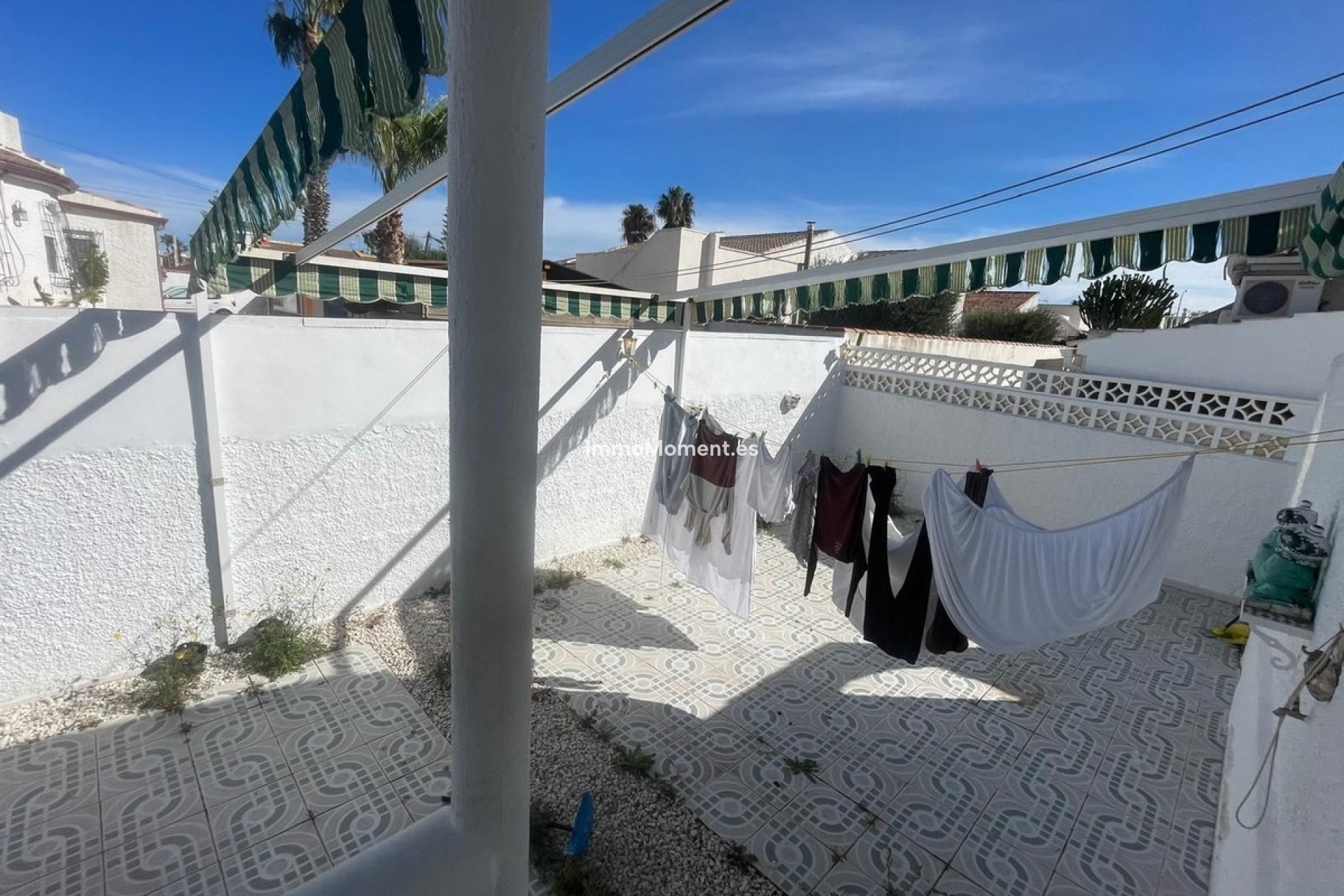 Resale - Villa - Torrevieja - Torrevieja Centro