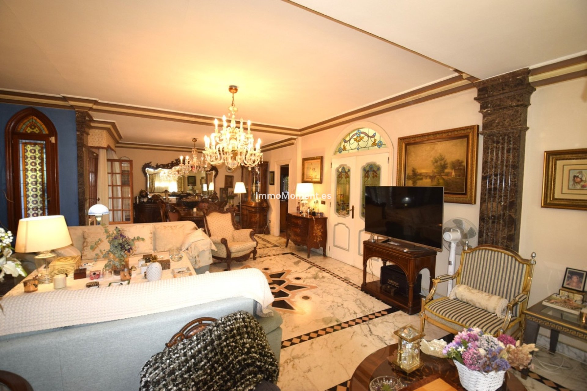 Resale - Villa - Torrevieja - Torrevieja Centro