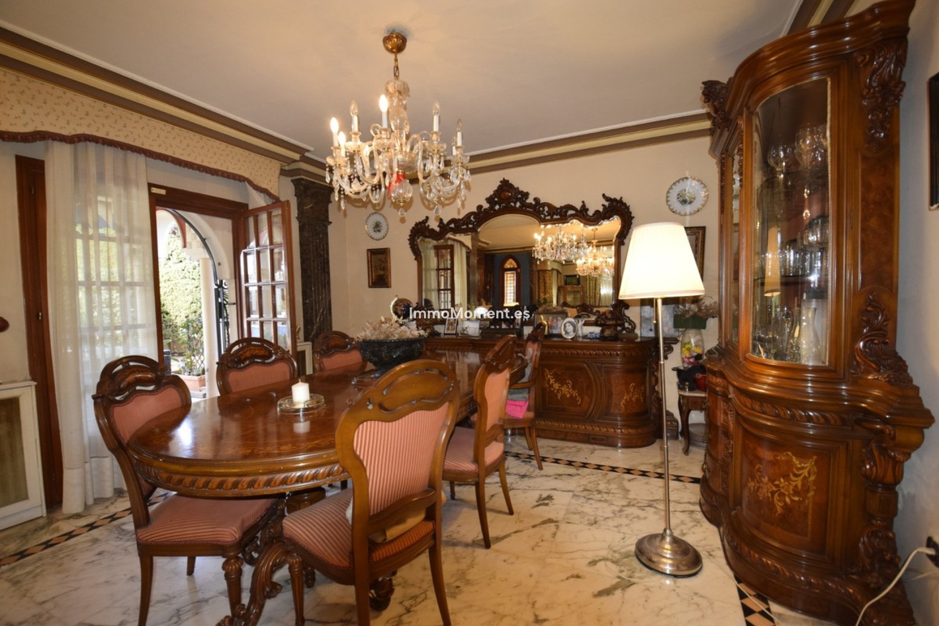 Resale - Villa - Torrevieja - Torrevieja Centro