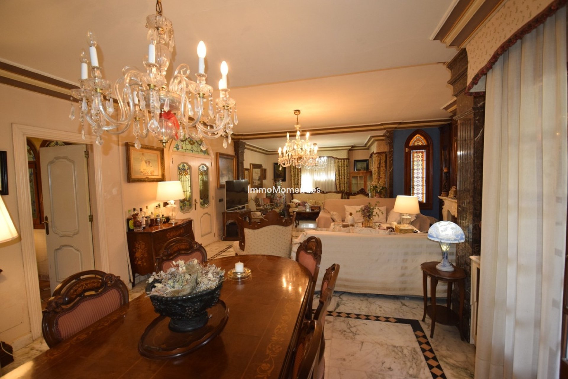 Resale - Villa - Torrevieja - Torrevieja Centro