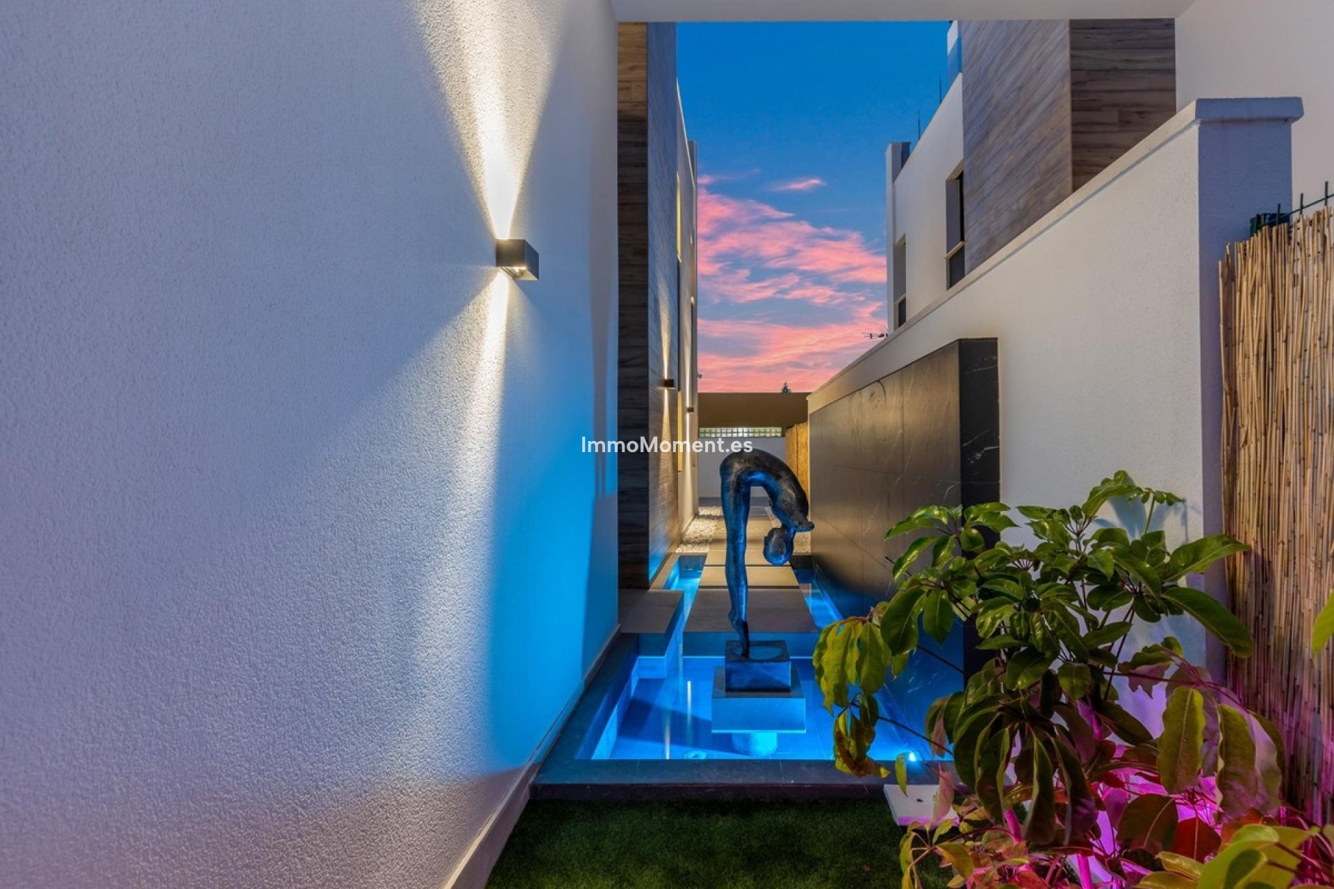 Resale - Villa - Torrevieja - Torrevieja Centro