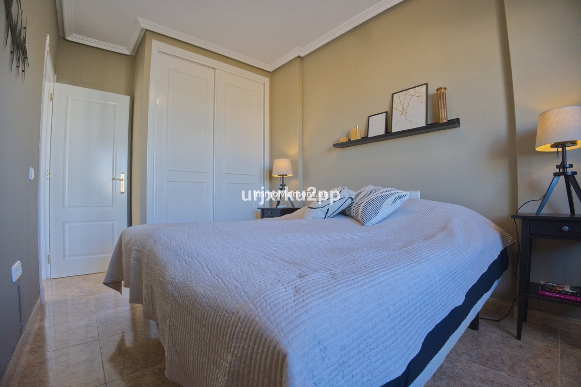 Resale - Villa - Torrevieja - Torrevieja Centro