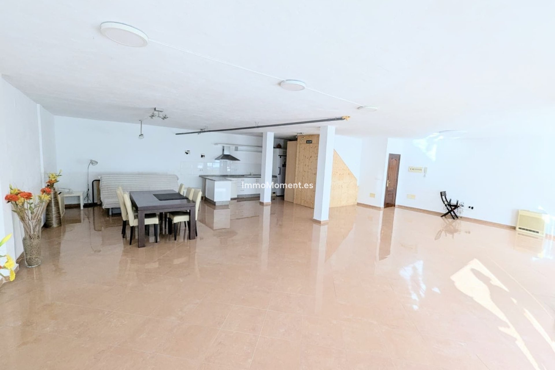 Reventa - Adosado - Interior  - Guaro