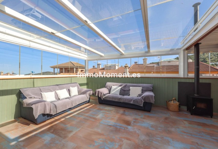 Reventa - Adosado - Interior  - Guaro