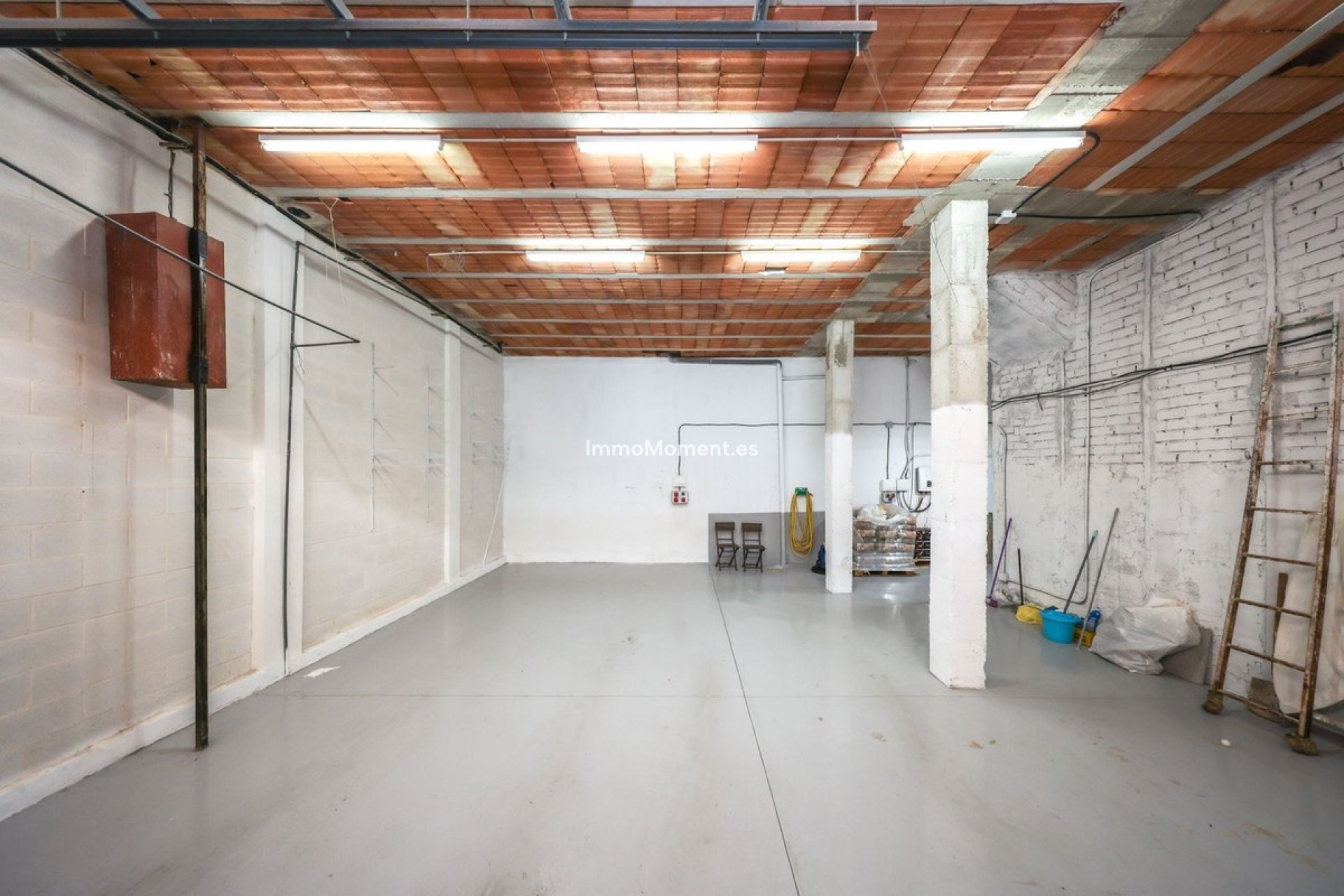 Reventa - Adosado - Interior  - Guaro