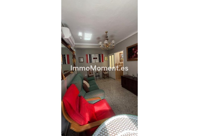 Reventa - Adosado - Interior  - Guaro