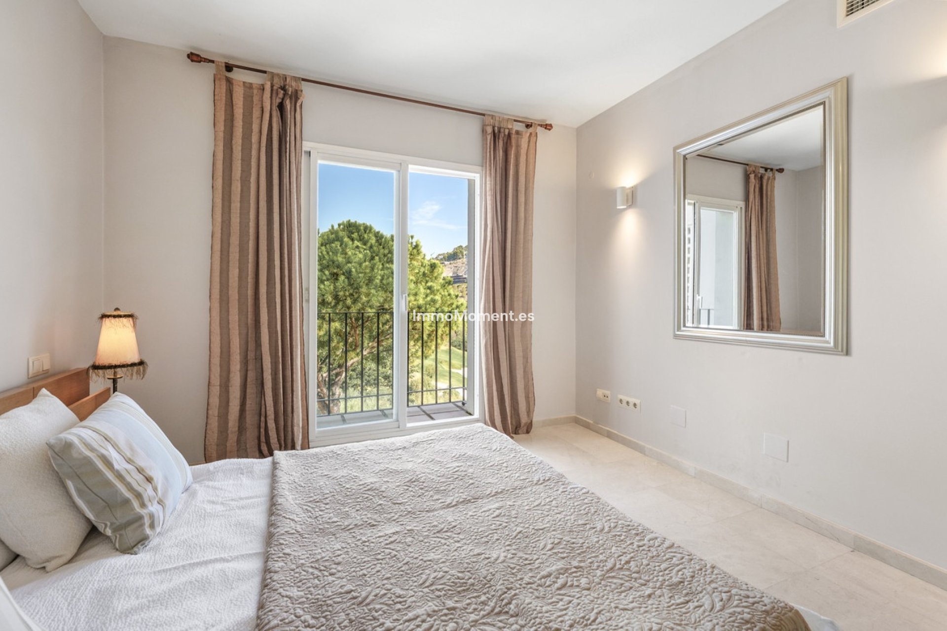 Reventa - Apartamento - Benahavís - Benahavís Centro