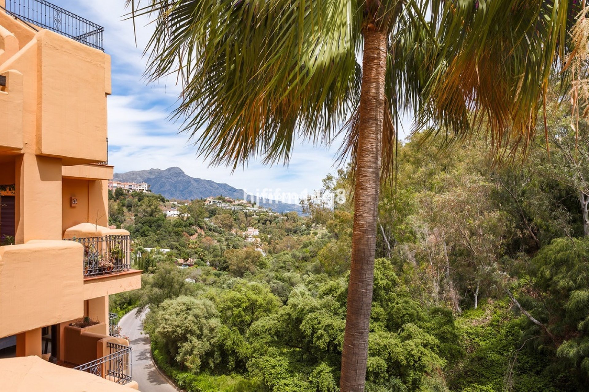 Reventa - Apartamento - Benahavís - Benahavís Centro