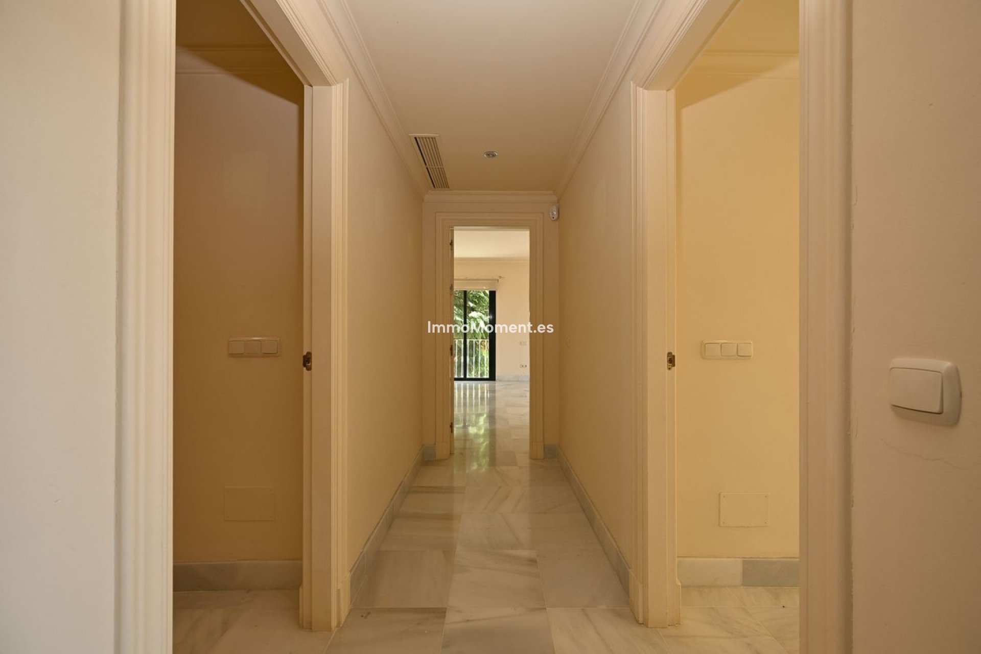 Reventa - Apartamento - Benahavís - Benahavís Centro