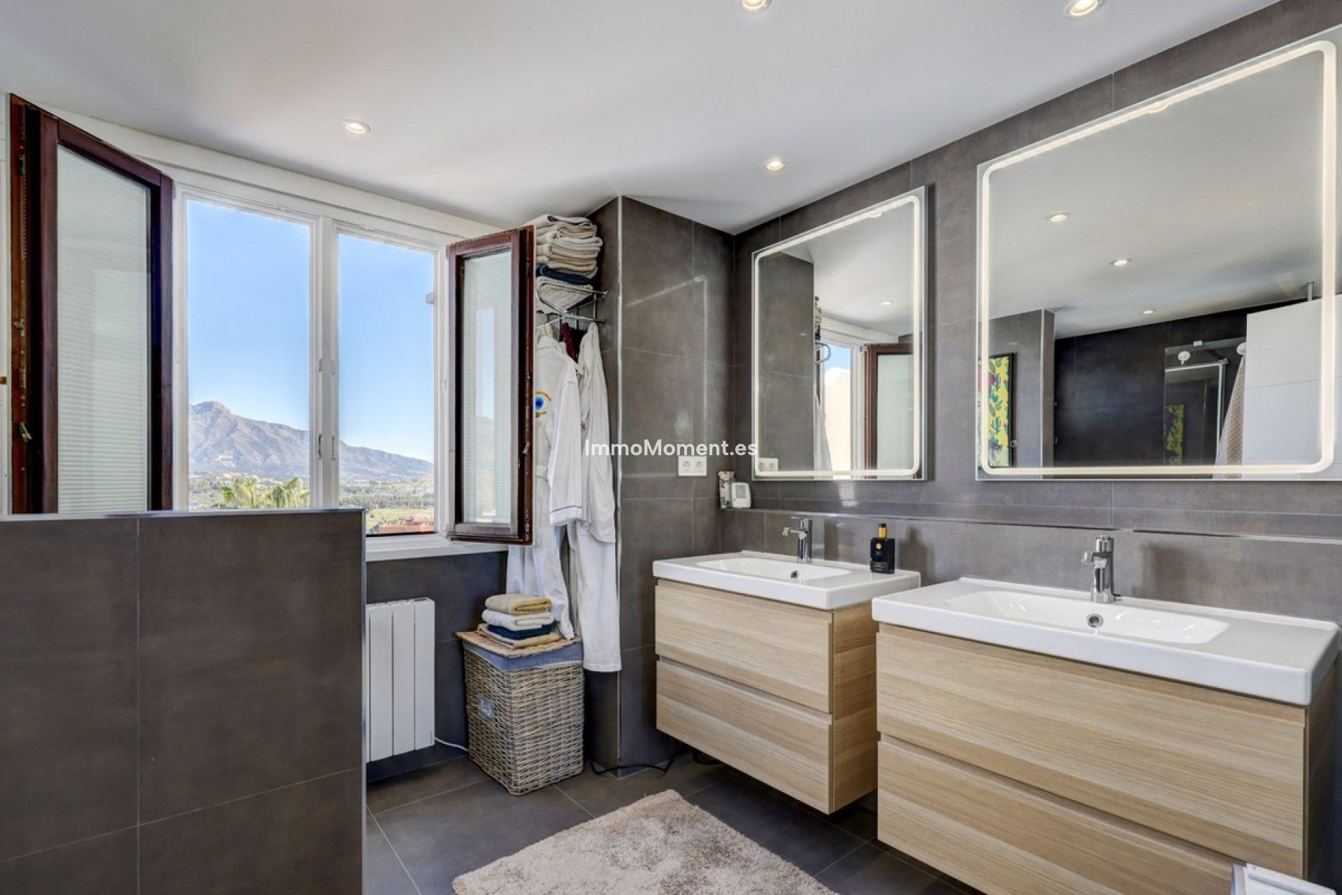 Reventa - Apartamento - Benahavís - Benahavís Centro