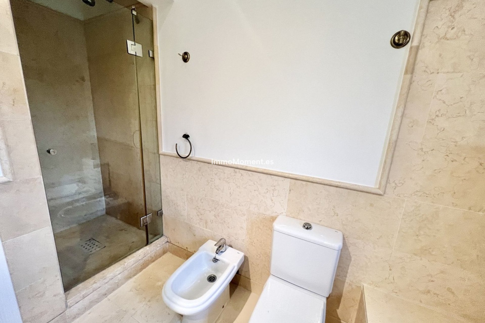 Reventa - Apartamento - Benahavís - Benahavís Centro