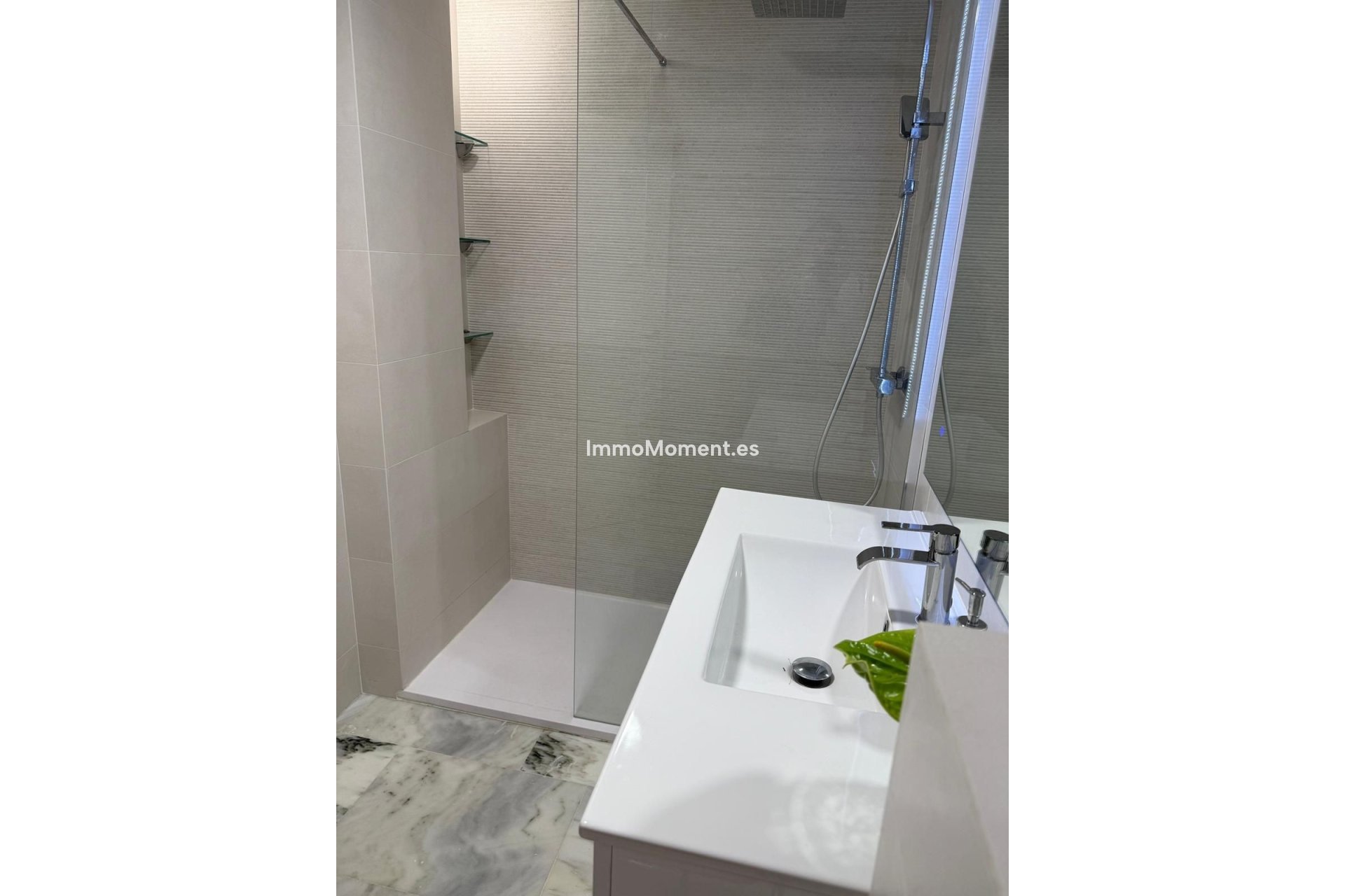 Reventa - Apartamento - Benahavís - Benahavís Centro