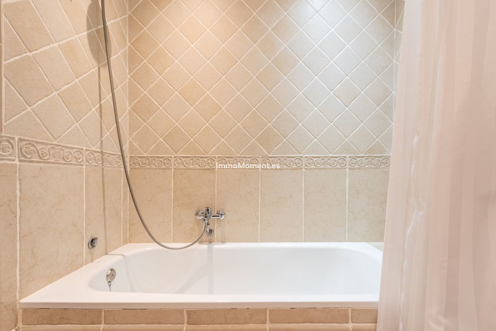 Reventa - Apartamento - Benahavís - Benahavís Centro