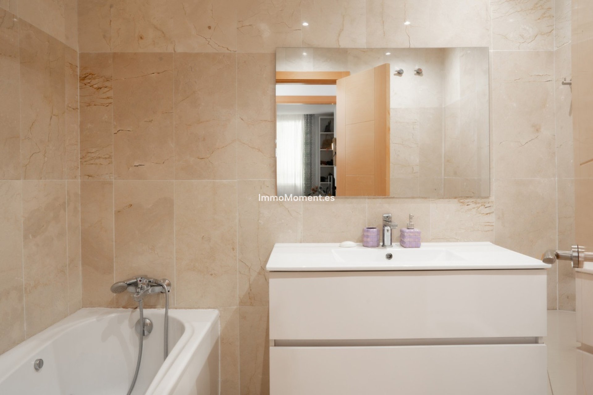 Reventa - Apartamento - Benahavís - Benahavís Centro