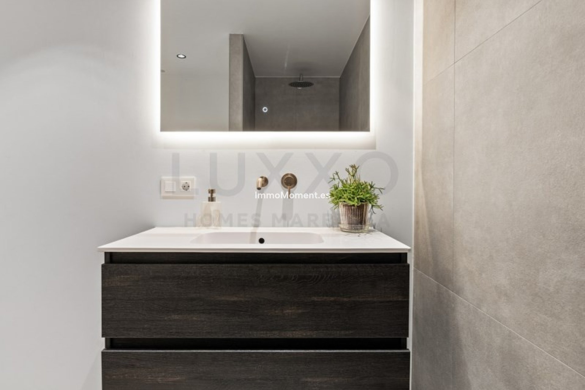 Reventa - Apartamento - Benahavís - Benahavís Centro