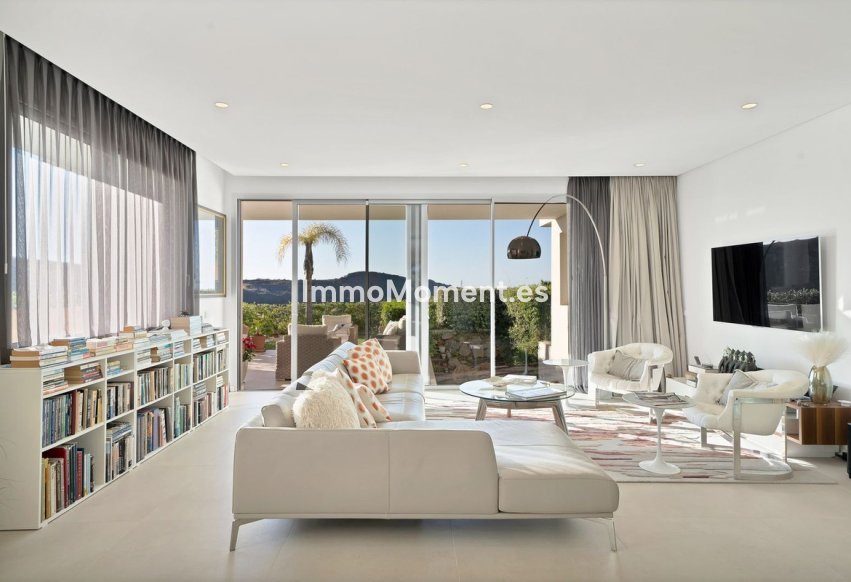 Reventa - Apartamento - Benahavís - Benahavís Centro