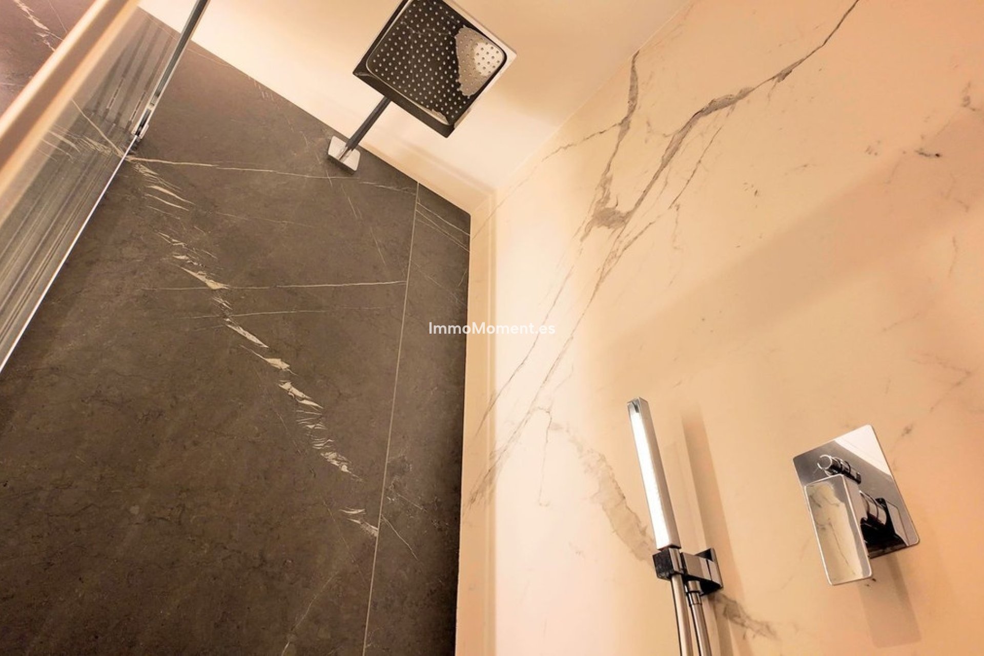 Reventa - Apartamento - Benahavís - Benahavís Centro