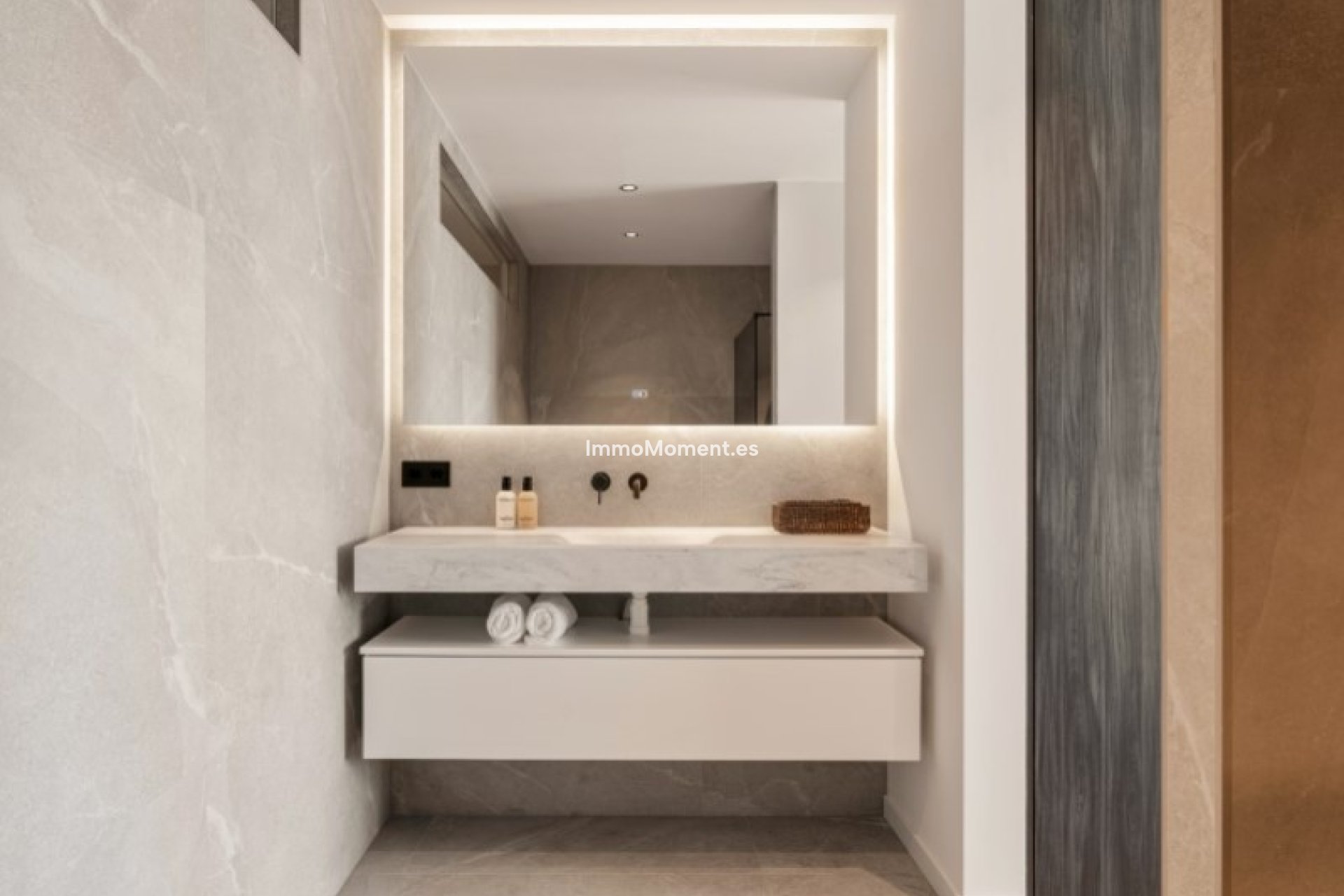 Reventa - Apartamento - Benahavís - Benahavís Centro