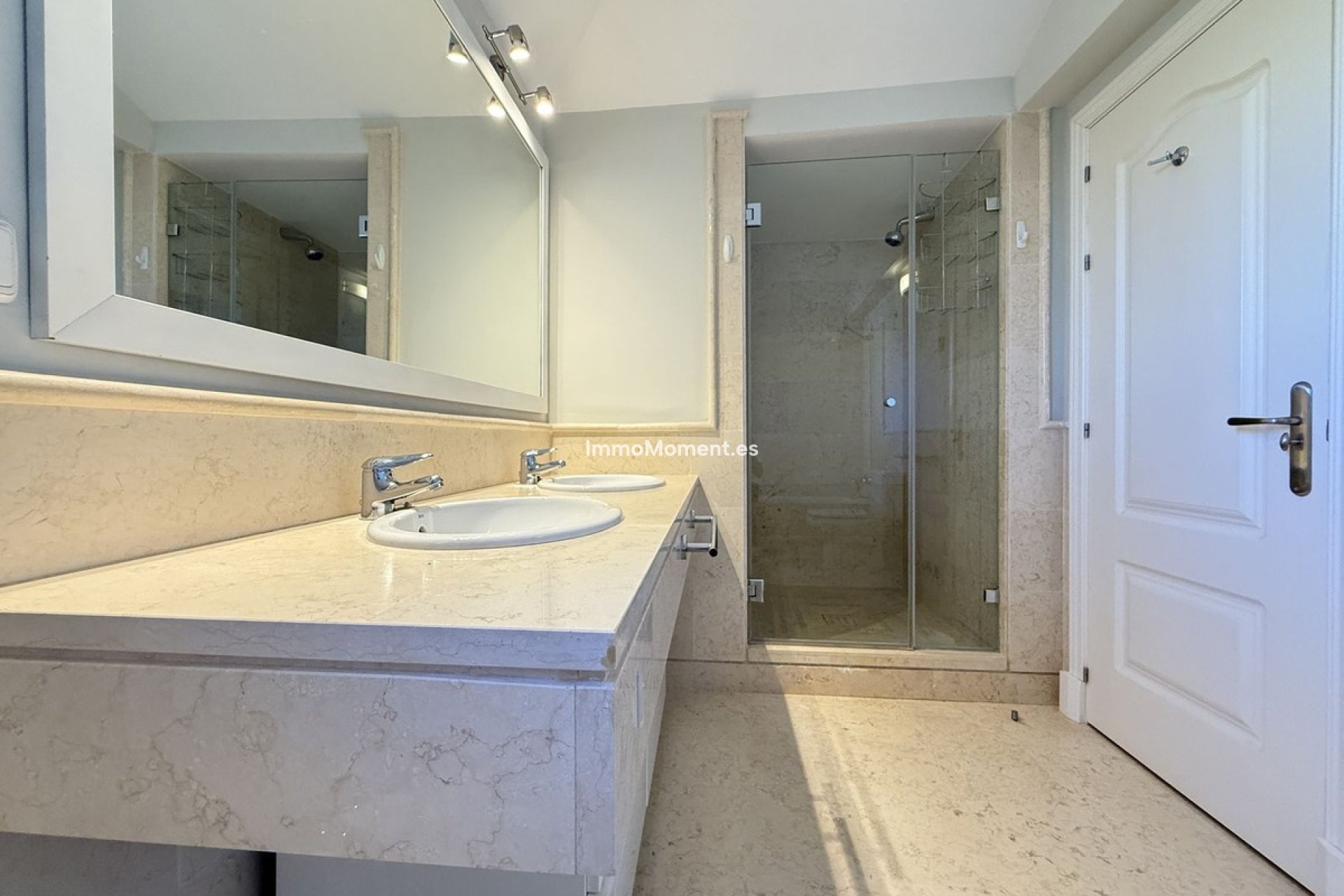 Reventa - Apartamento - Benahavís - Benahavís Centro
