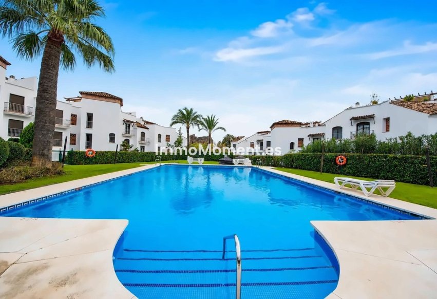 Reventa - Apartamento - Benahavís - Los Arqueros