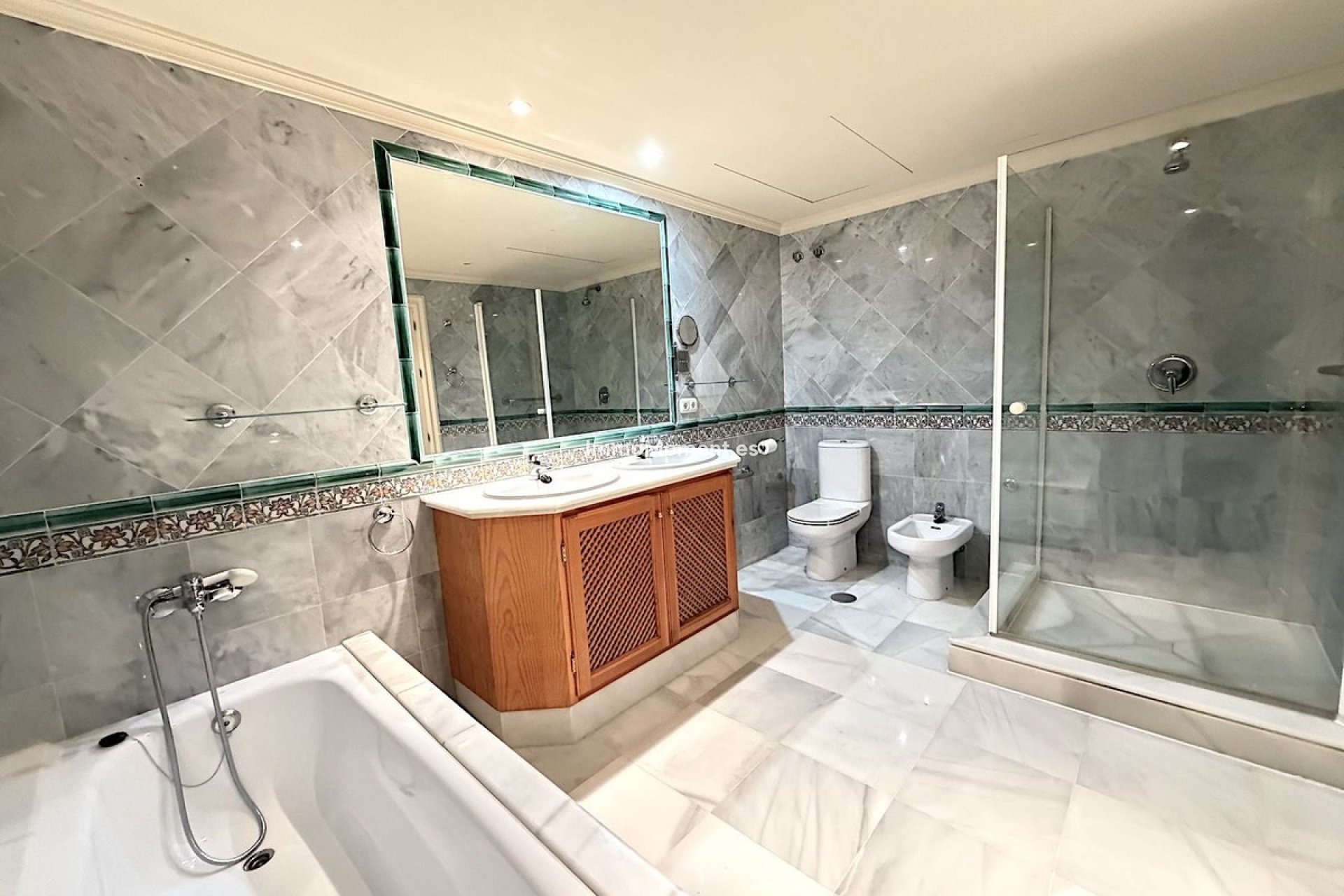 Reventa - Apartamento - Benahavís - Monte Halcones