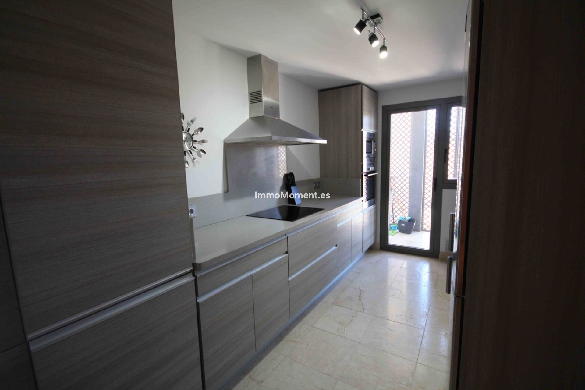Reventa - Apartamento - Benahavís