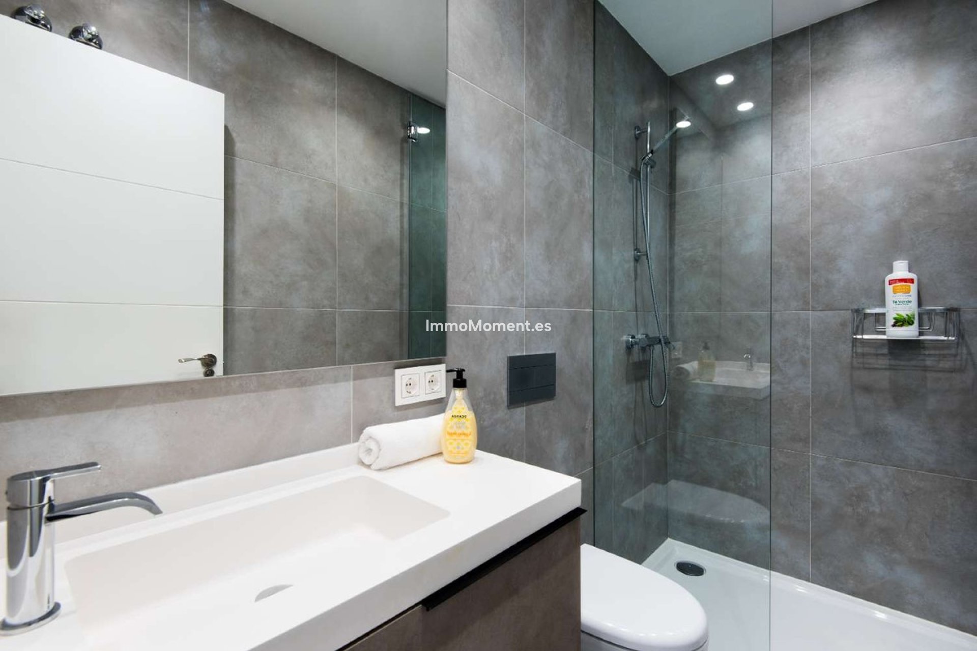 Reventa - Apartamento - Benalmadena - Benalmadena Centro