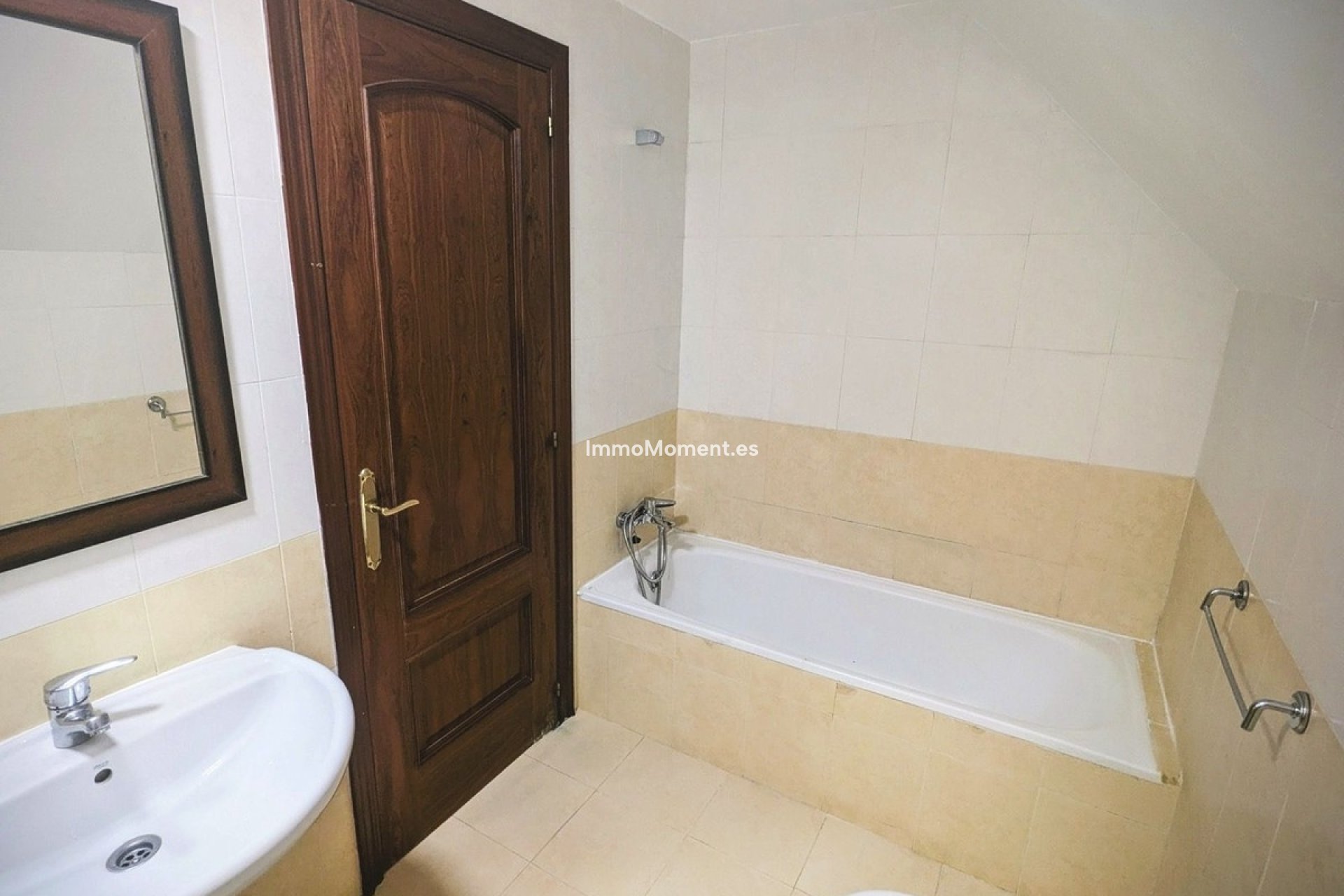 Reventa - Apartamento - Casares - Casares Centro