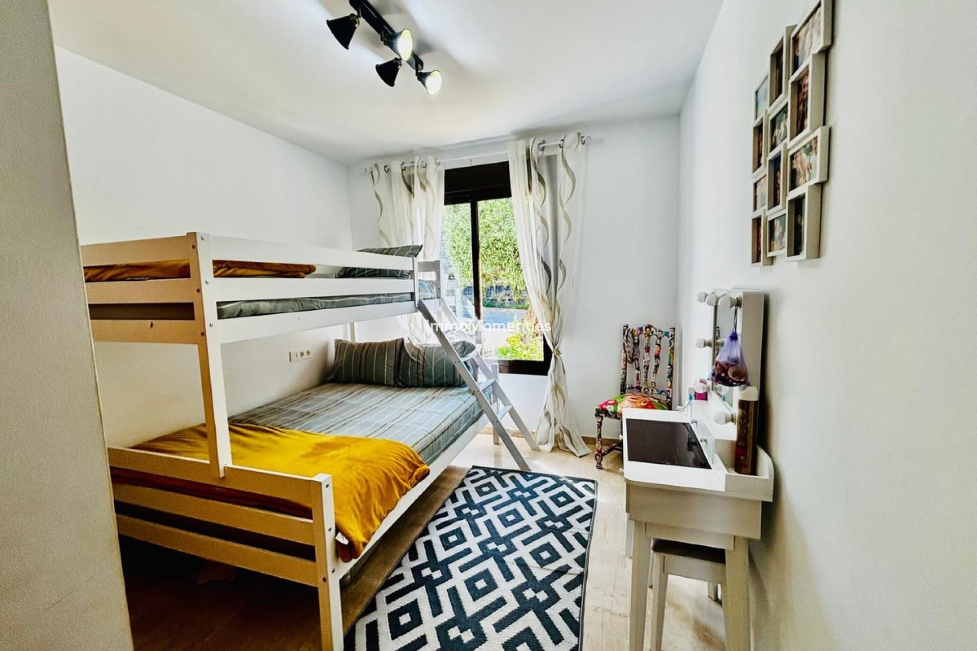 Reventa - Apartamento - Casares - Casares Centro