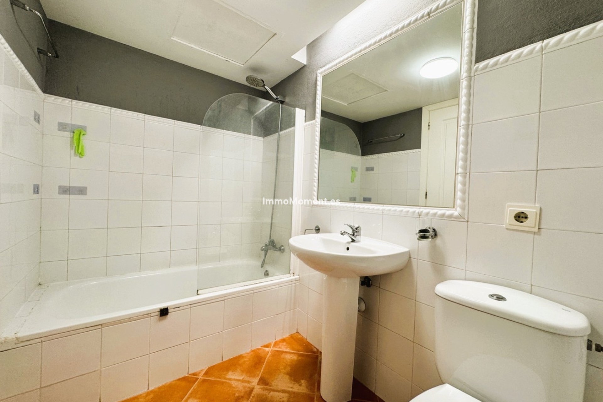 Reventa - Apartamento - Casares - Casares Centro