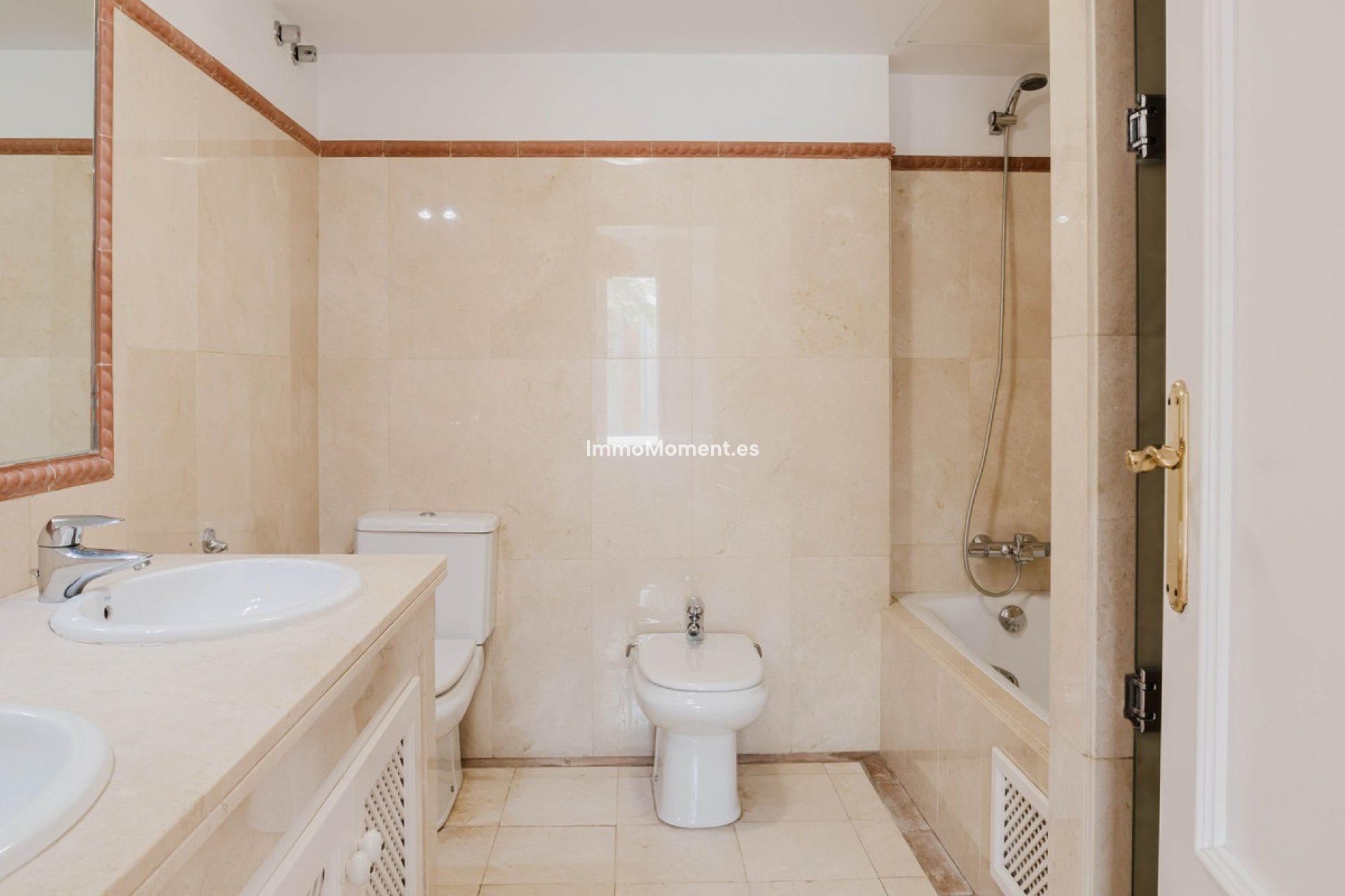 Reventa - Apartamento - Casares - Casares Centro