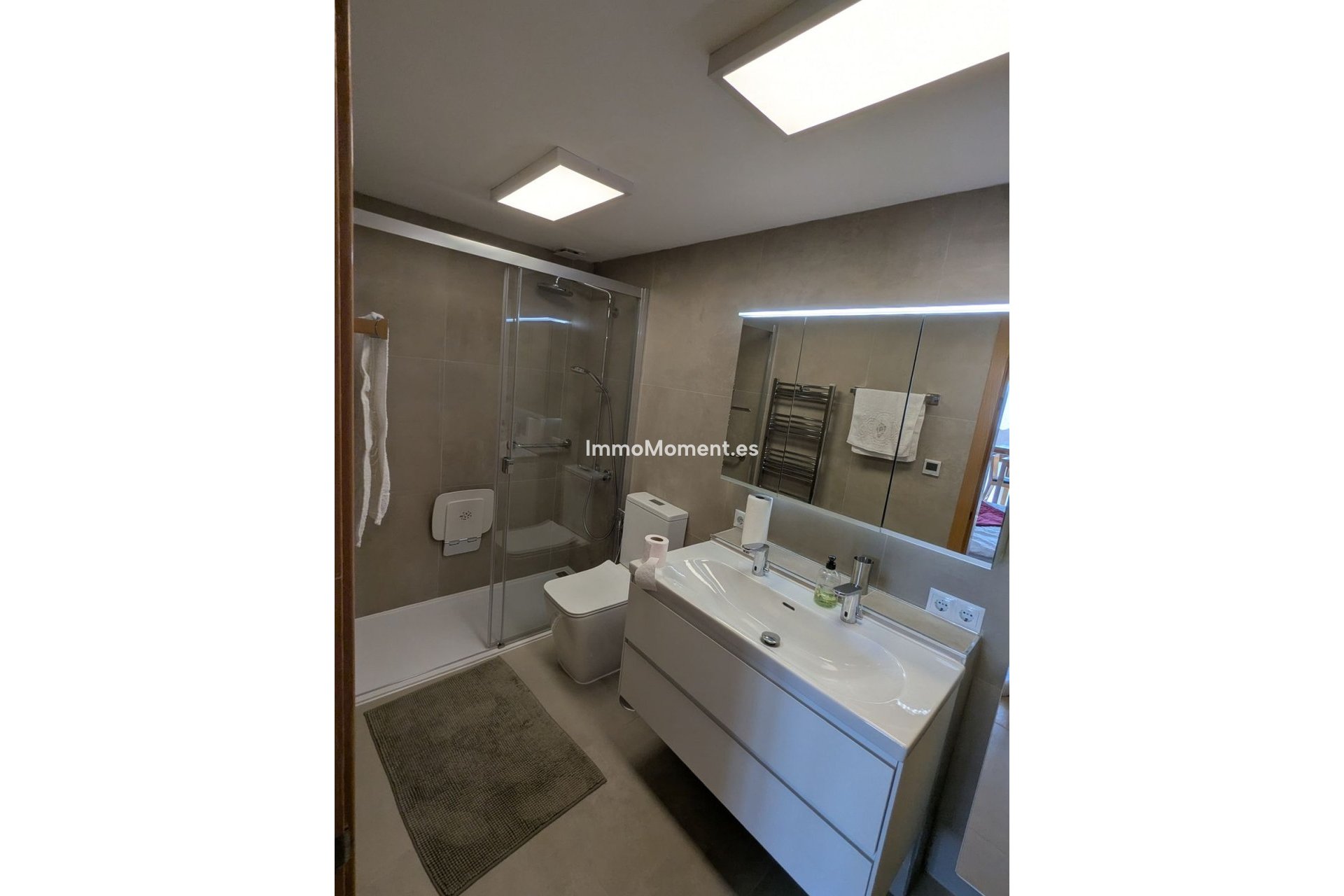 Reventa - Apartamento - Casares - Casares Centro