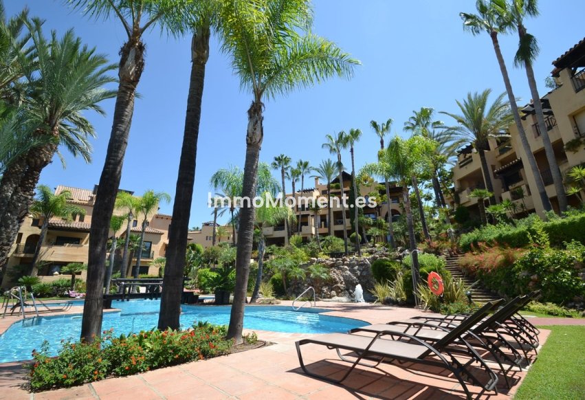 Reventa - Apartamento - Estepona  - Atalaya